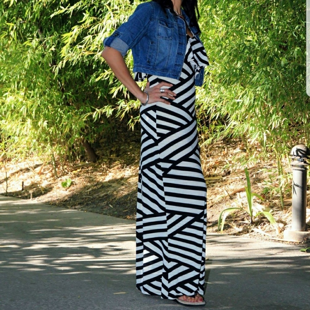 Backless maxi dress